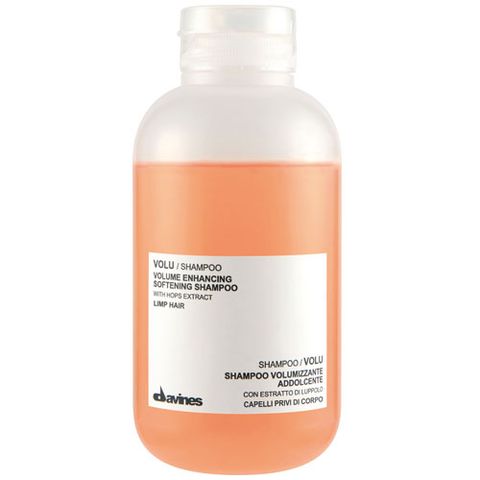 Davines Essential VOLU Volume Enhancing Softening Shampoo i gruppen Hår hos Hudotekets Webshop (D51015)