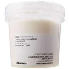 Davines Essential LOVE Lovely Curl Enhancing Conditioner