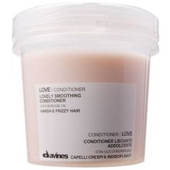 Davines Essential LOVE Lovely Smoothing Conditioner