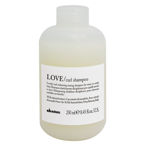 Davines Essential Haircare Love Curl Shampoo i gruppen Hår / Schampo / Lockigt & Frissigt hår hos Hudotekets Webshop (51080)