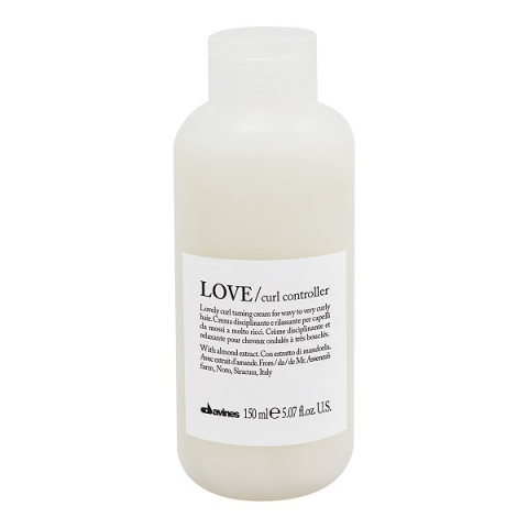 Davines Essential Haircare Love Curl Controller i gruppen Hår / Styling & Finish / Stylingcreme hos Hudotekets Webshop (51098)