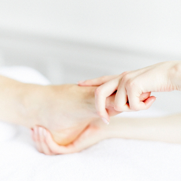 Fotritual Massage 25 min i gruppen Behandlingar / Kropp / Fotvård & pedikyr hos Hudotekets Webshop (Fova002)