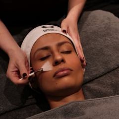 Ansiktsbehandling Priori Kemisk Peel - Peel It 15 min