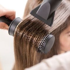 Styling/Uppsättning 50 min | Behandlingar - Hår - Hårstyling & uppsättning | Apoteka